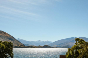 Pembroke - Sleeps 4 - Central Wanaka - Lake Views